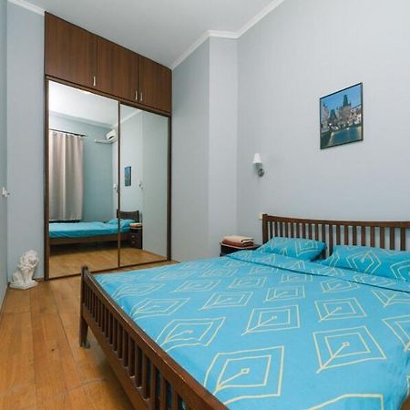 קייב Apartments In Center Metro Olimpiyskay Velyka Vaselkivska Street מראה חיצוני תמונה