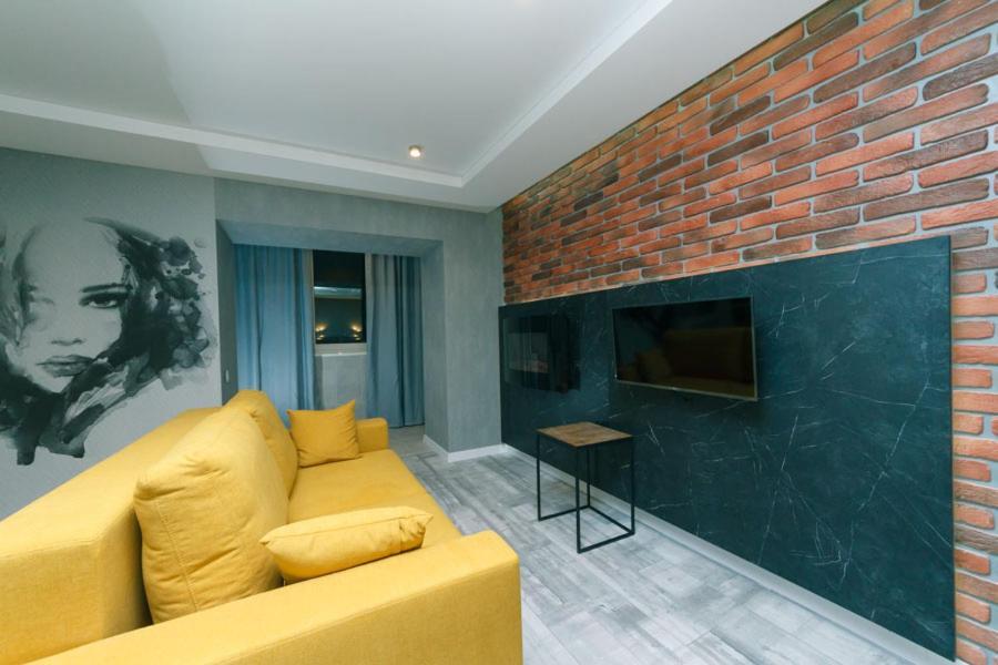 קייב Apartments In Center Metro Olimpiyskay Velyka Vaselkivska Street מראה חיצוני תמונה